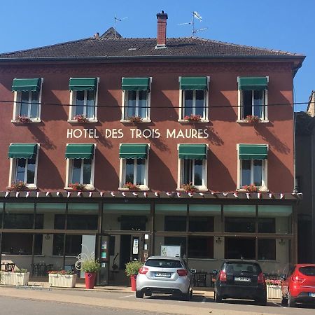 Hotel-Restaurant Les Trois Maures Verdun-sur-le-Doubs Екстериор снимка