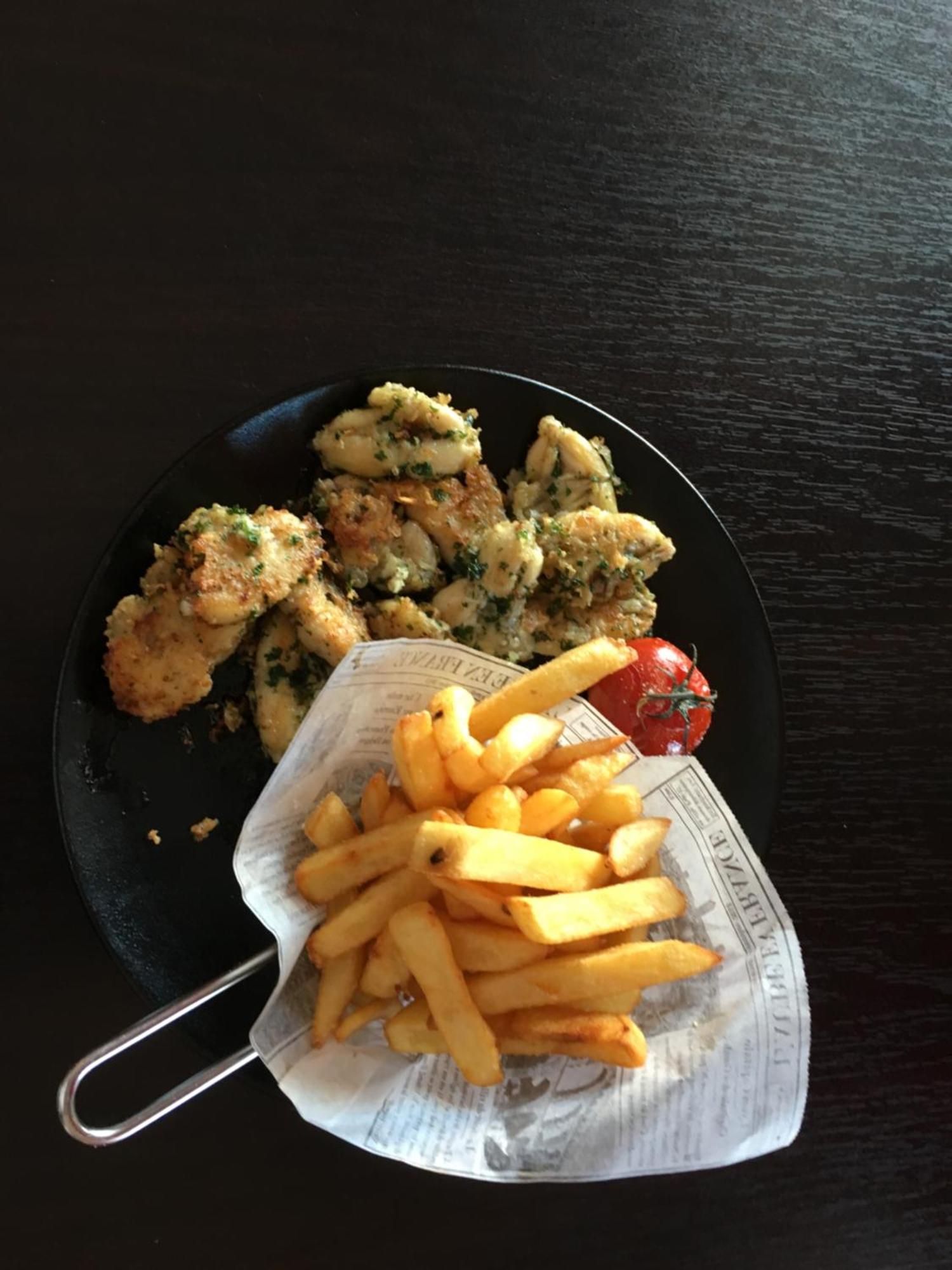 Hotel-Restaurant Les Trois Maures Verdun-sur-le-Doubs Екстериор снимка